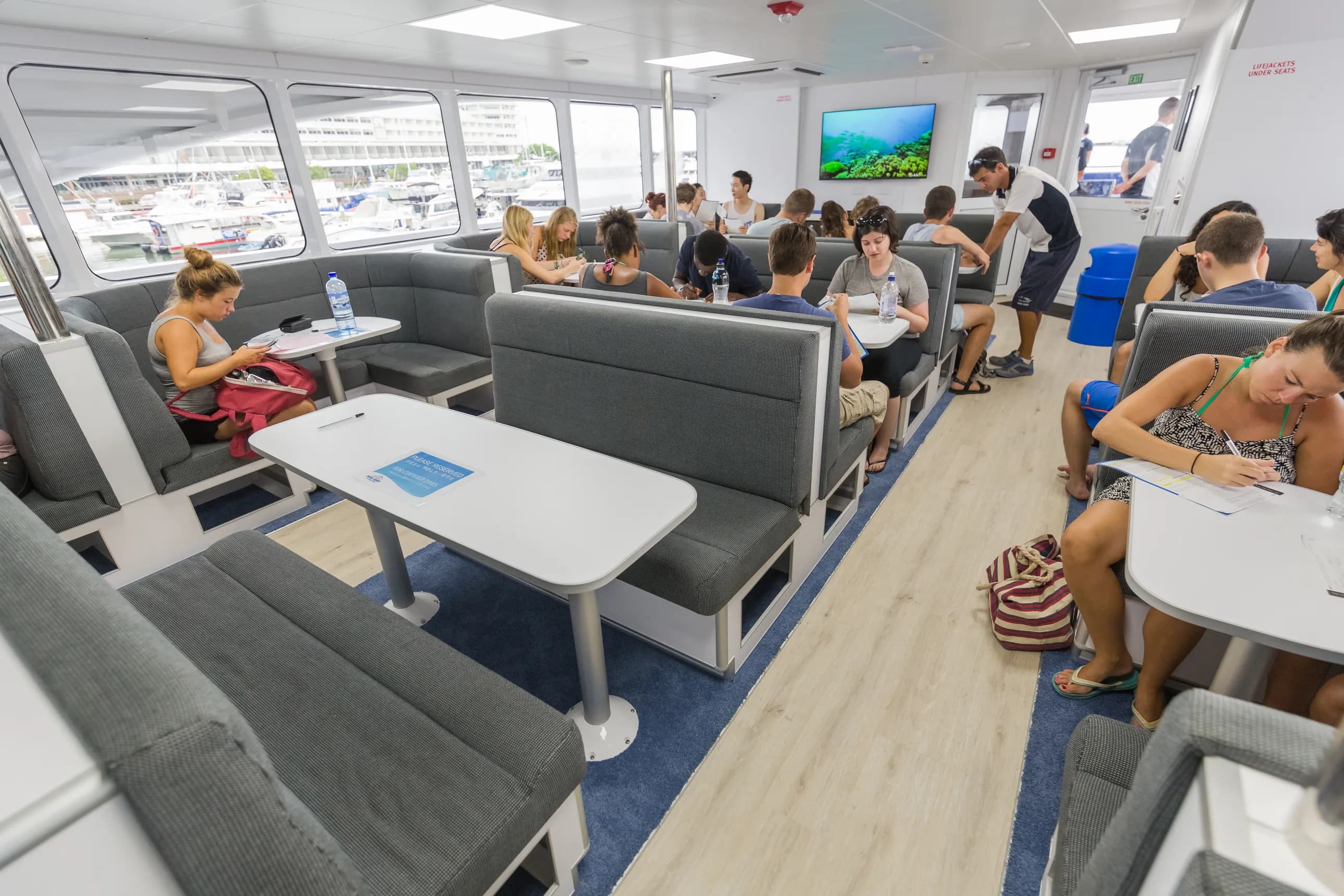 Passengers boarding Evolution at Reef Fleet Terminal